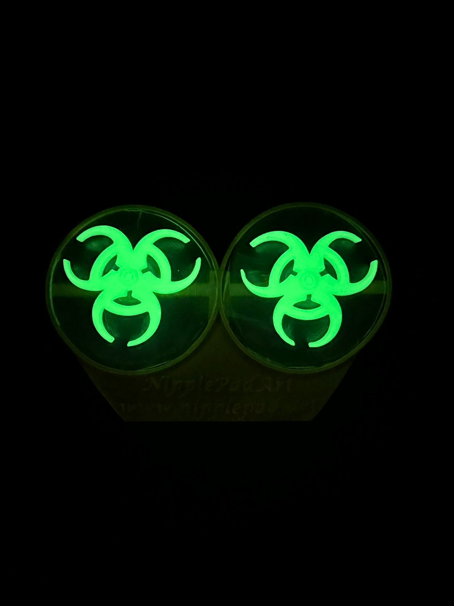 Leuchtebde Nippelpads