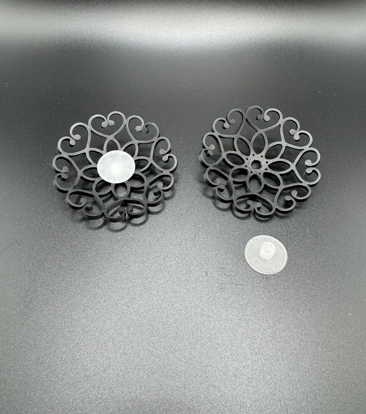 Spitze-Ornamente zum Anschrauben an Nippelpads
