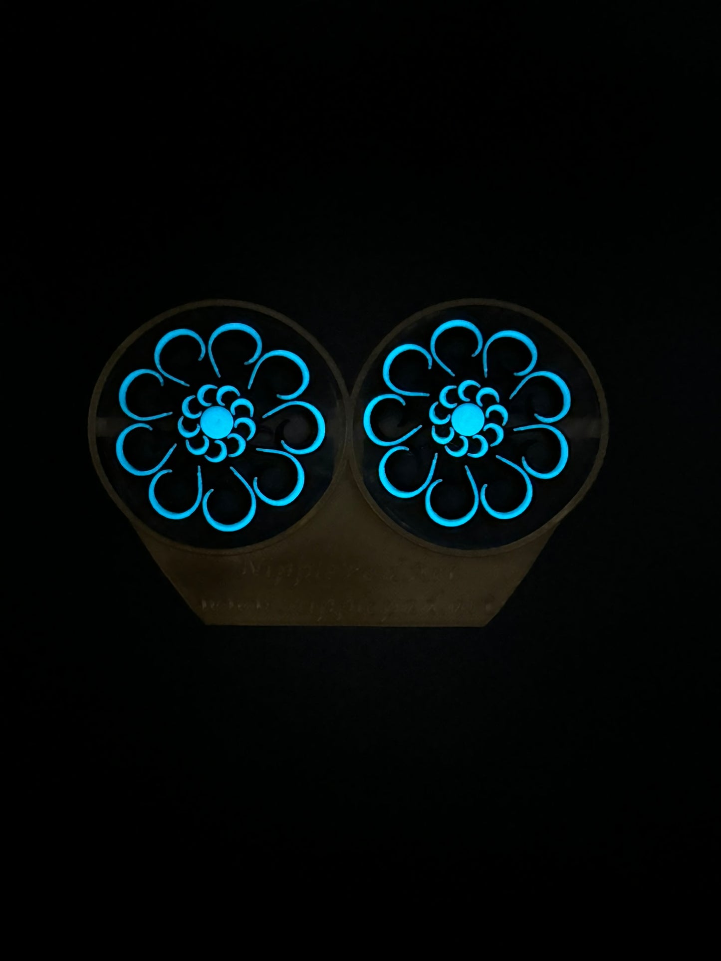 Mit Blumenmuster - neonblau