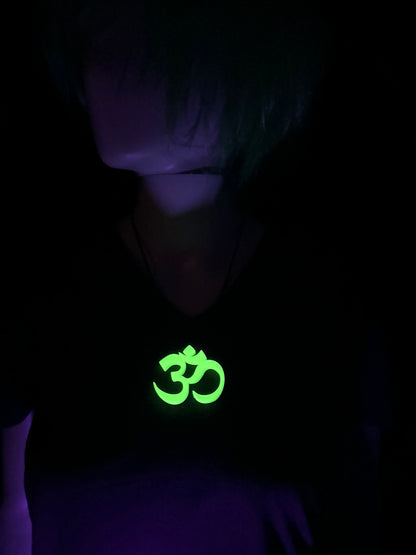 UV-aktive OM-Halskette in Neongrün